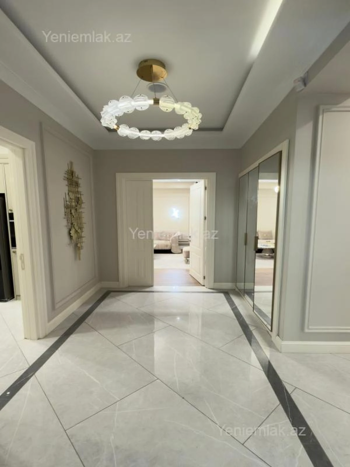 Satılır 4 otaqlı yeni tikili 128 m²