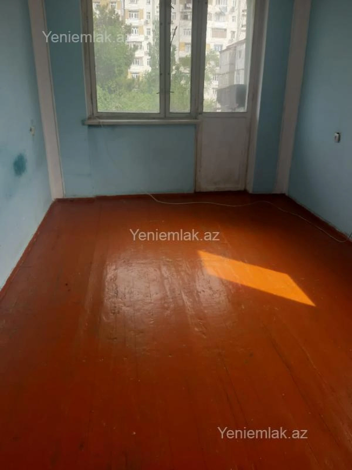 Satılır 1 otaqlı köhnə tikili 36 m²