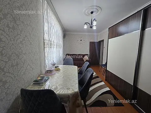 Satılır 1 otaqlı köhnə tikili 36 m²