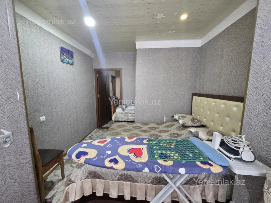 Satılır 1 otaqlı köhnə tikili 36 m²