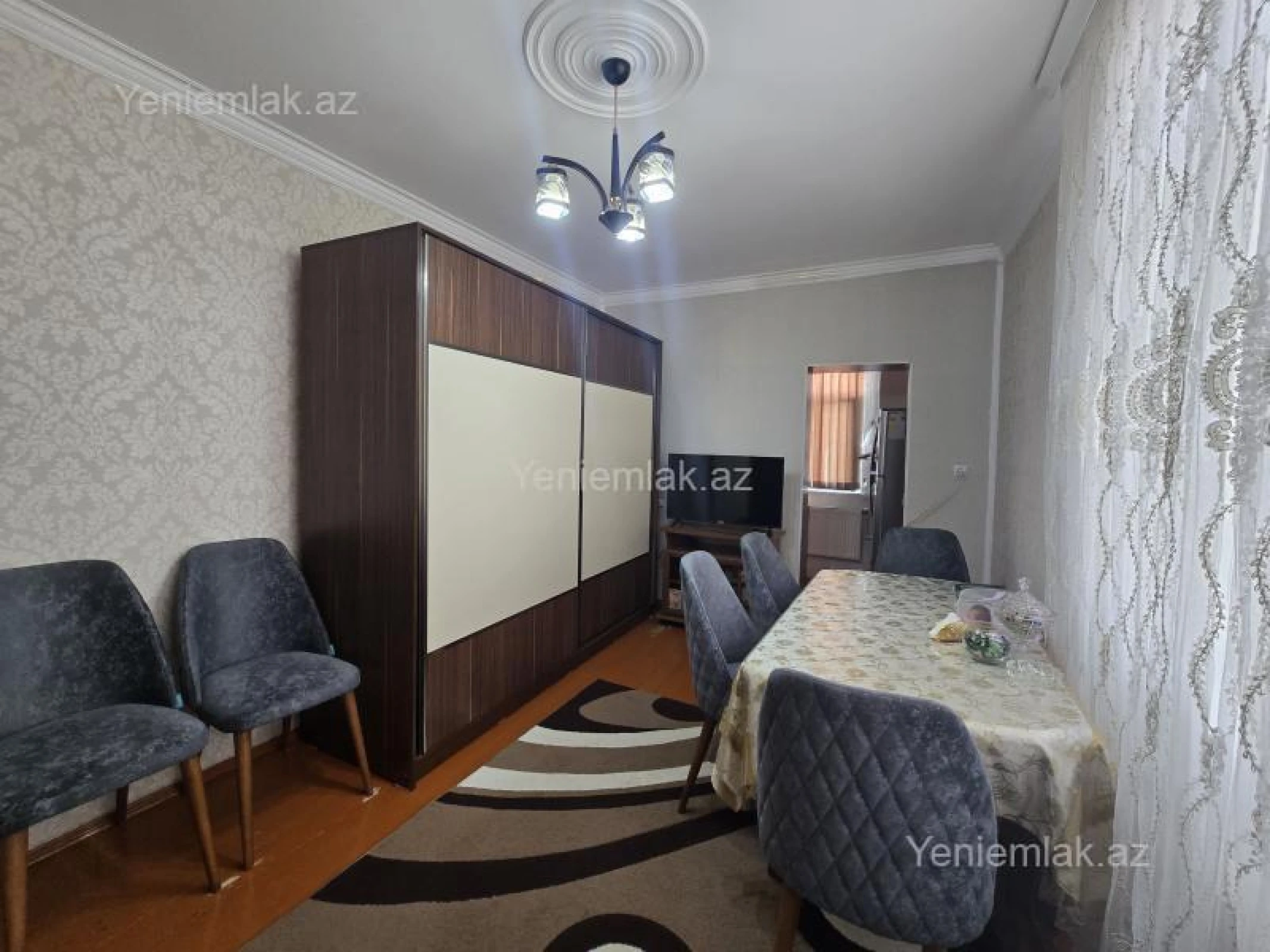 Satılır 1 otaqlı köhnə tikili 36 m²