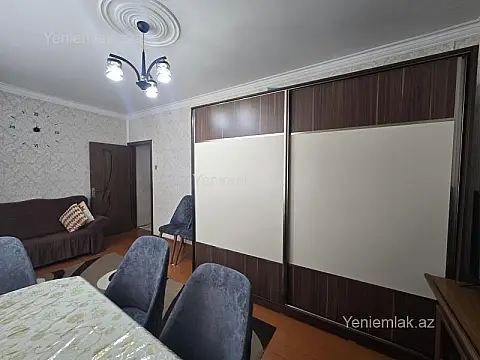 Satılır 1 otaqlı köhnə tikili 36 m²