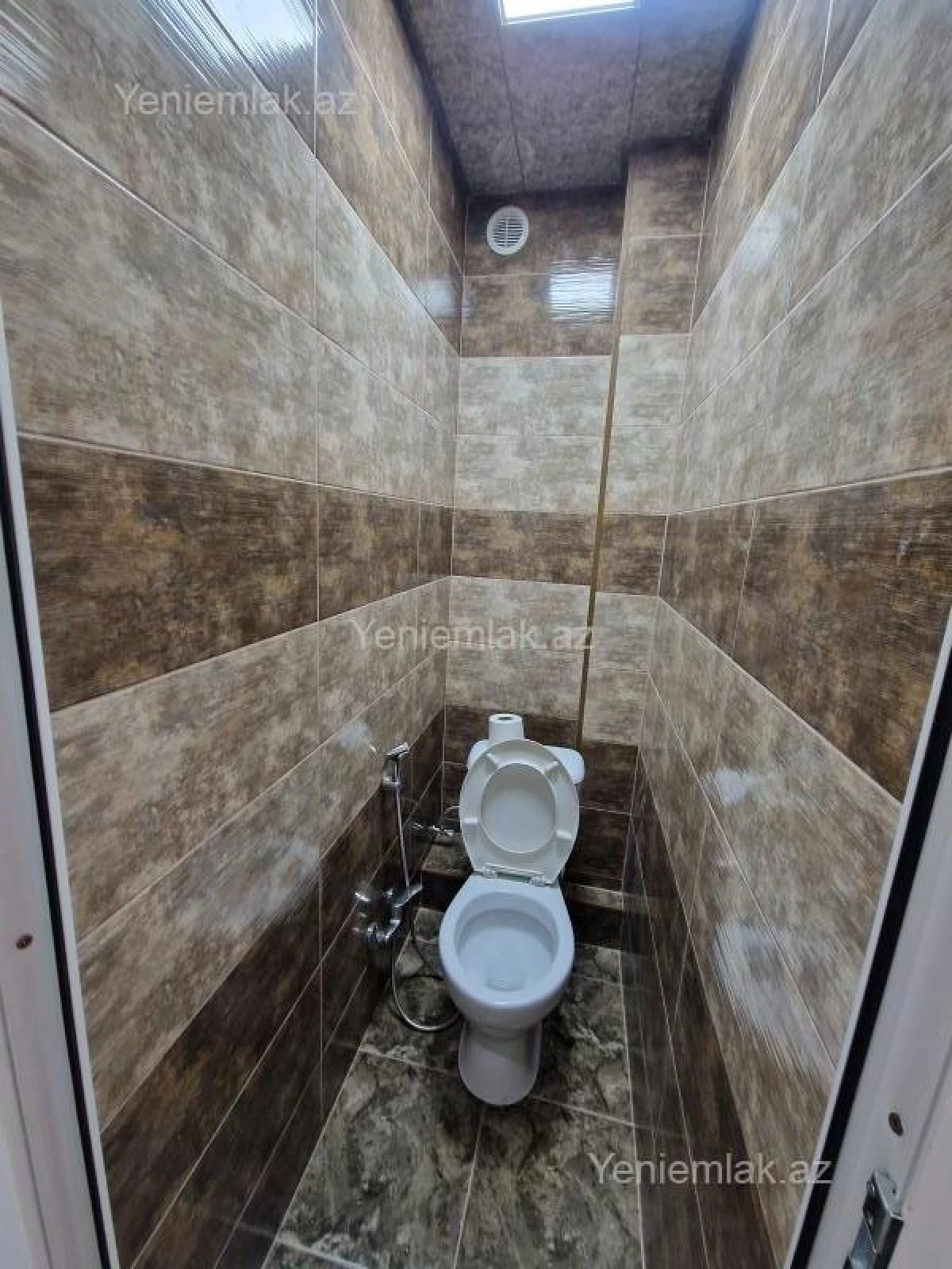 Satılır 4 otaqlı köhnə tikili 88 m²