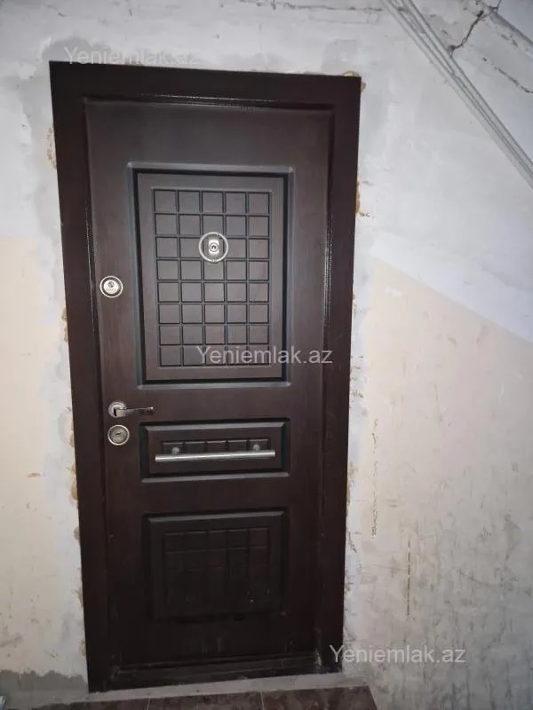 Satılır 4 otaqlı köhnə tikili 88 m²