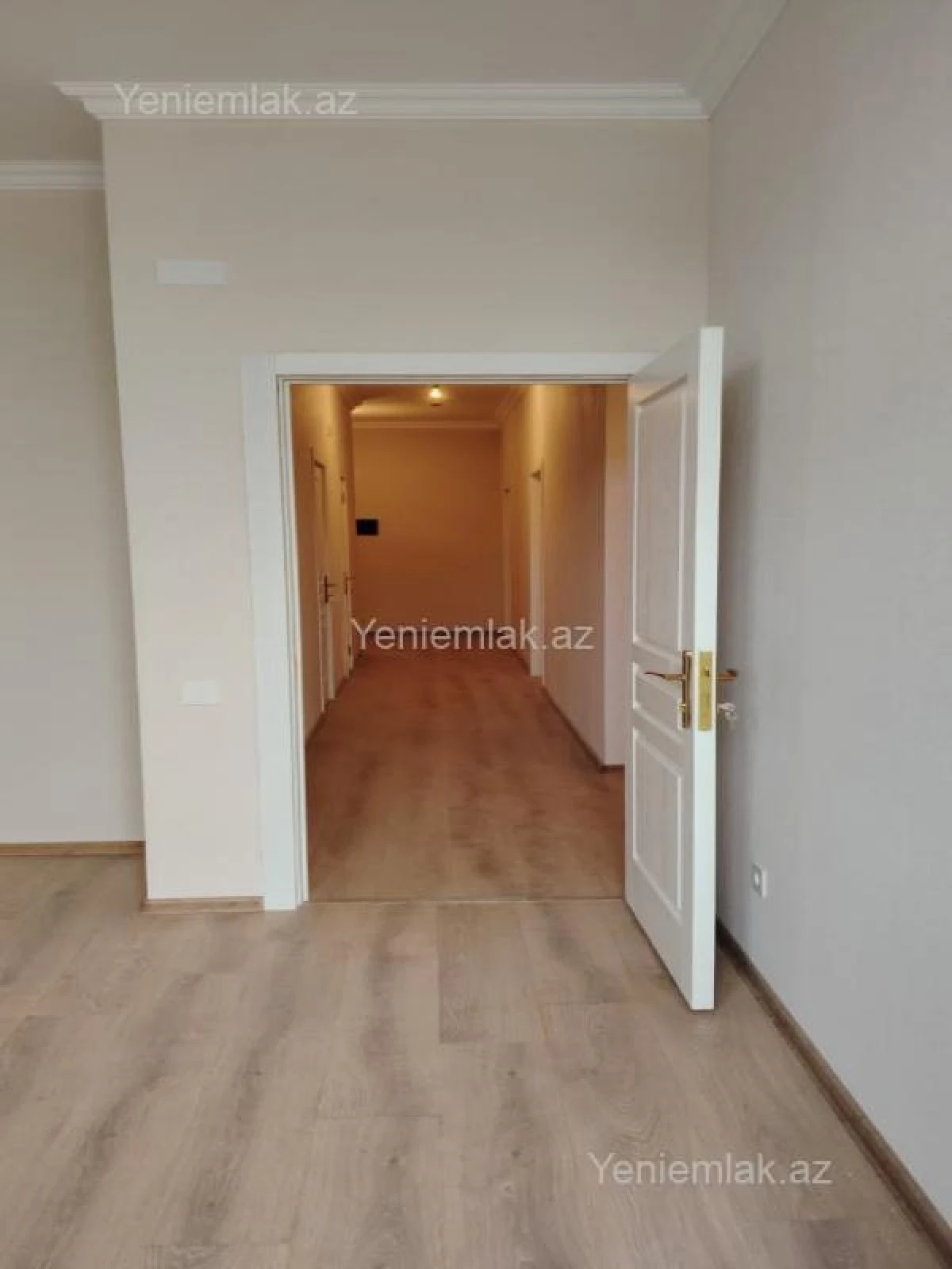 Satılır 4 otaqlı yeni tikili 105 m²