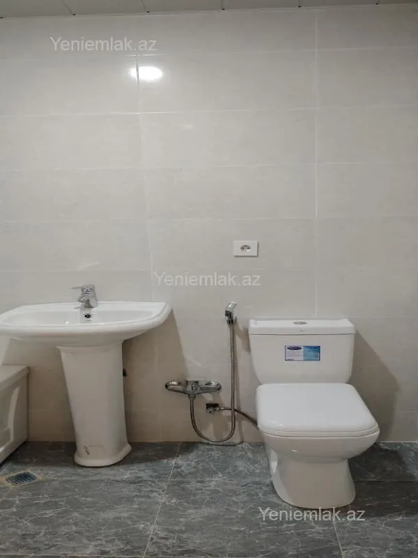 Satılır 4 otaqlı yeni tikili 105 m²