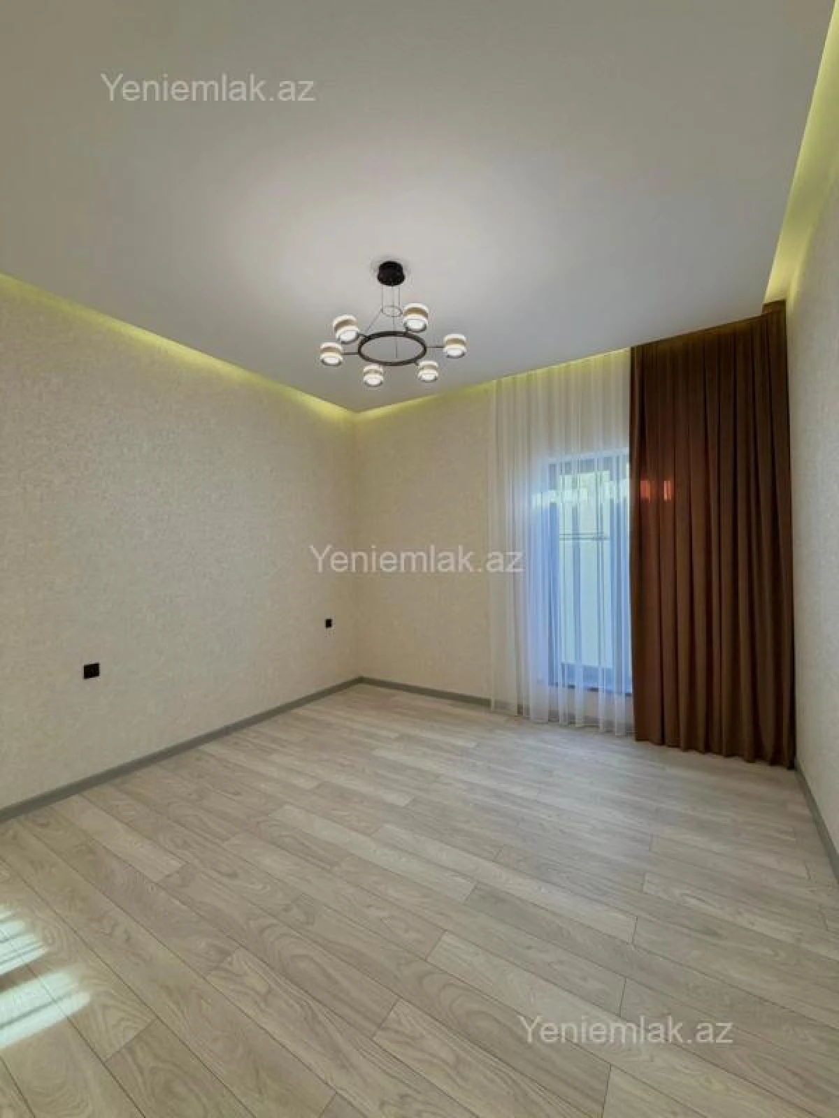 Satılır 4 otaqlı həyət evi 150 m²