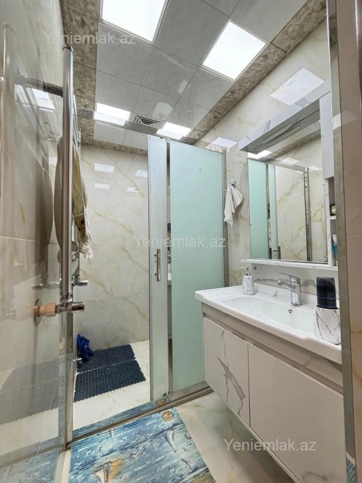 Satılır 4 otaqlı köhnə tikili 100 m²