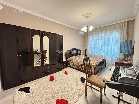 Satılır 4 otaqlı köhnə tikili 100 m²
