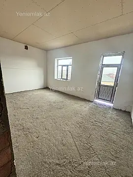 Satılır 4 otaqlı həyət evi 240 m²