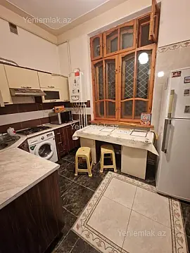 Satılır 3 otaqlı köhnə tikili 78 m²