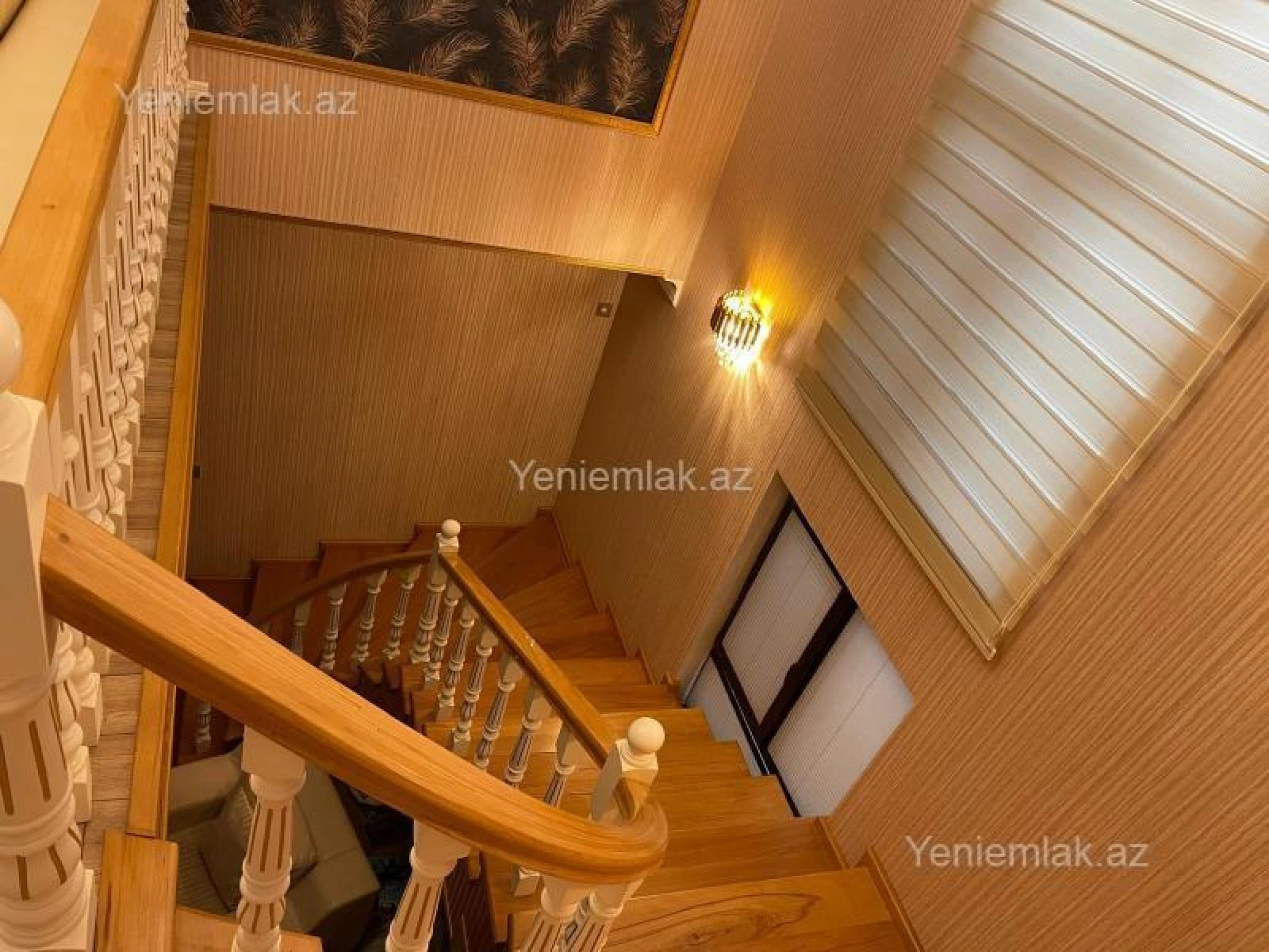Satılır 5 otaqlı həyət evi 270 m²