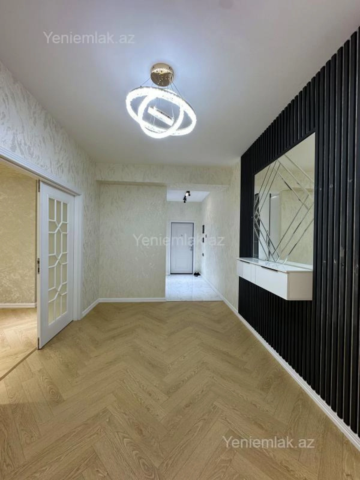 Satılır 2 otaqlı yeni tikili 90 m²