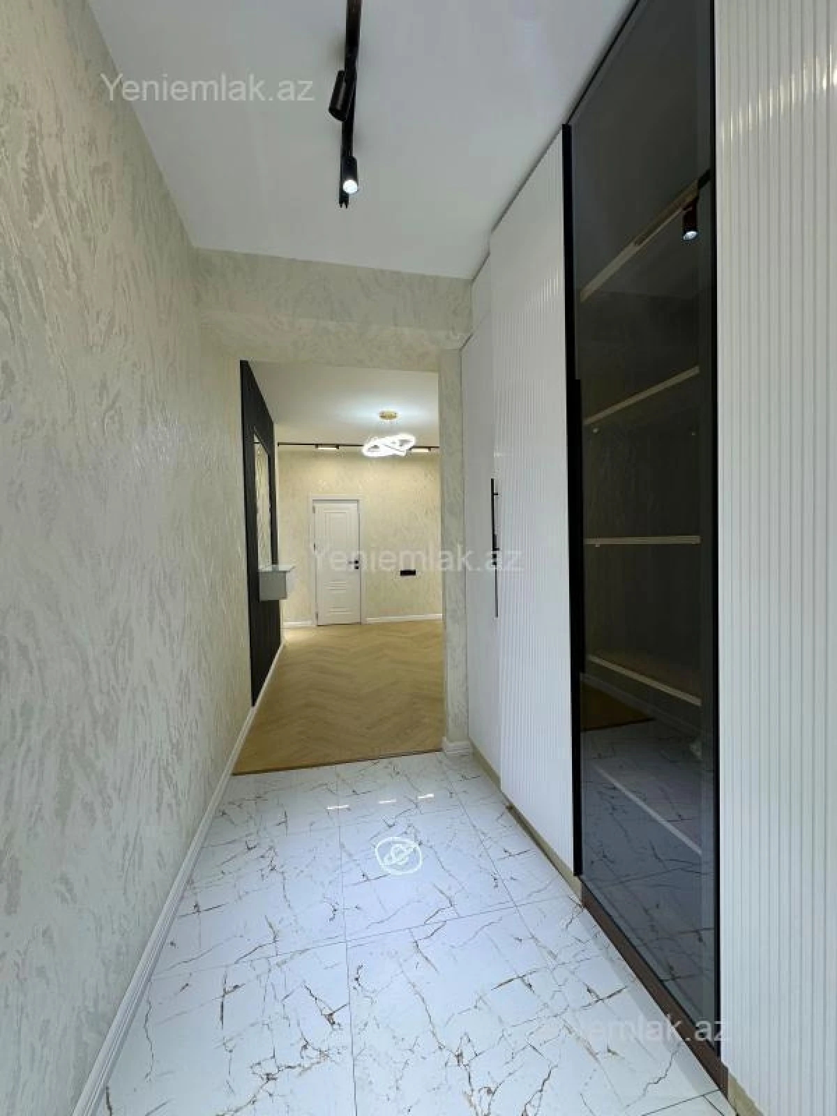Satılır 2 otaqlı yeni tikili 90 m²