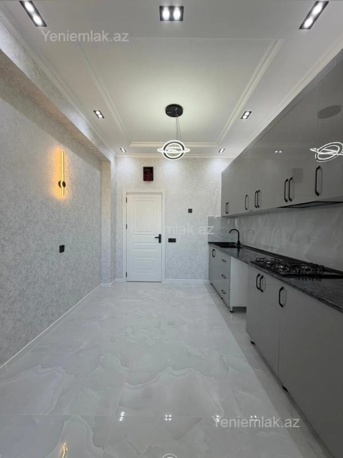 Satılır 2 otaqlı yeni tikili 90 m²