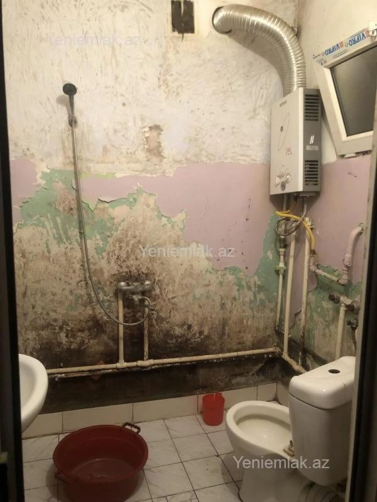 Satılır 1 otaqlı köhnə tikili 40 m²