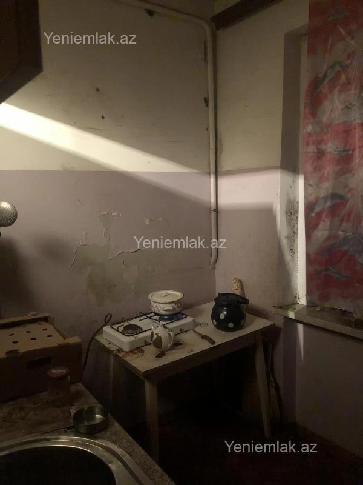 Satılır 1 otaqlı köhnə tikili 40 m²