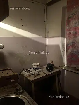 Satılır 1 otaqlı köhnə tikili 40 m²