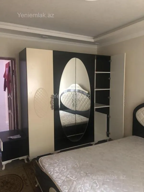 Satılır 2 otaqlı köhnə tikili 60 m²