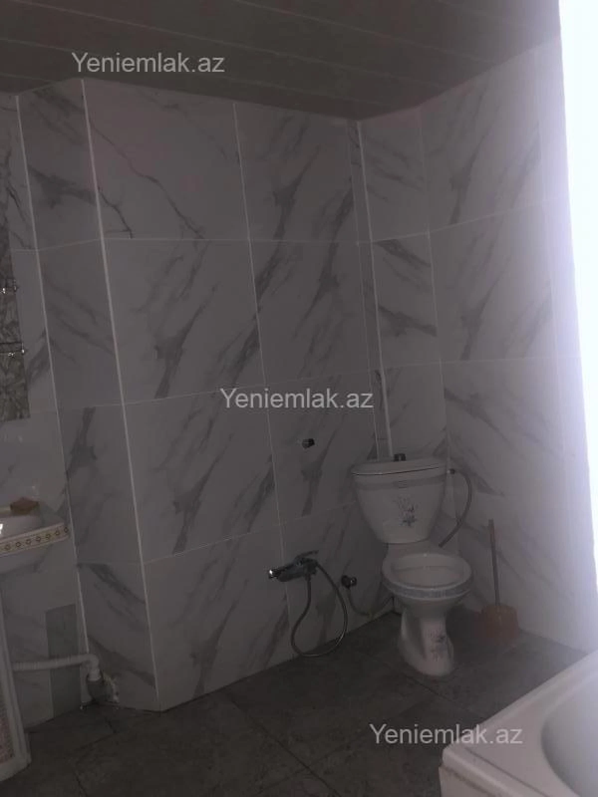Satılır 2 otaqlı köhnə tikili 60 m²
