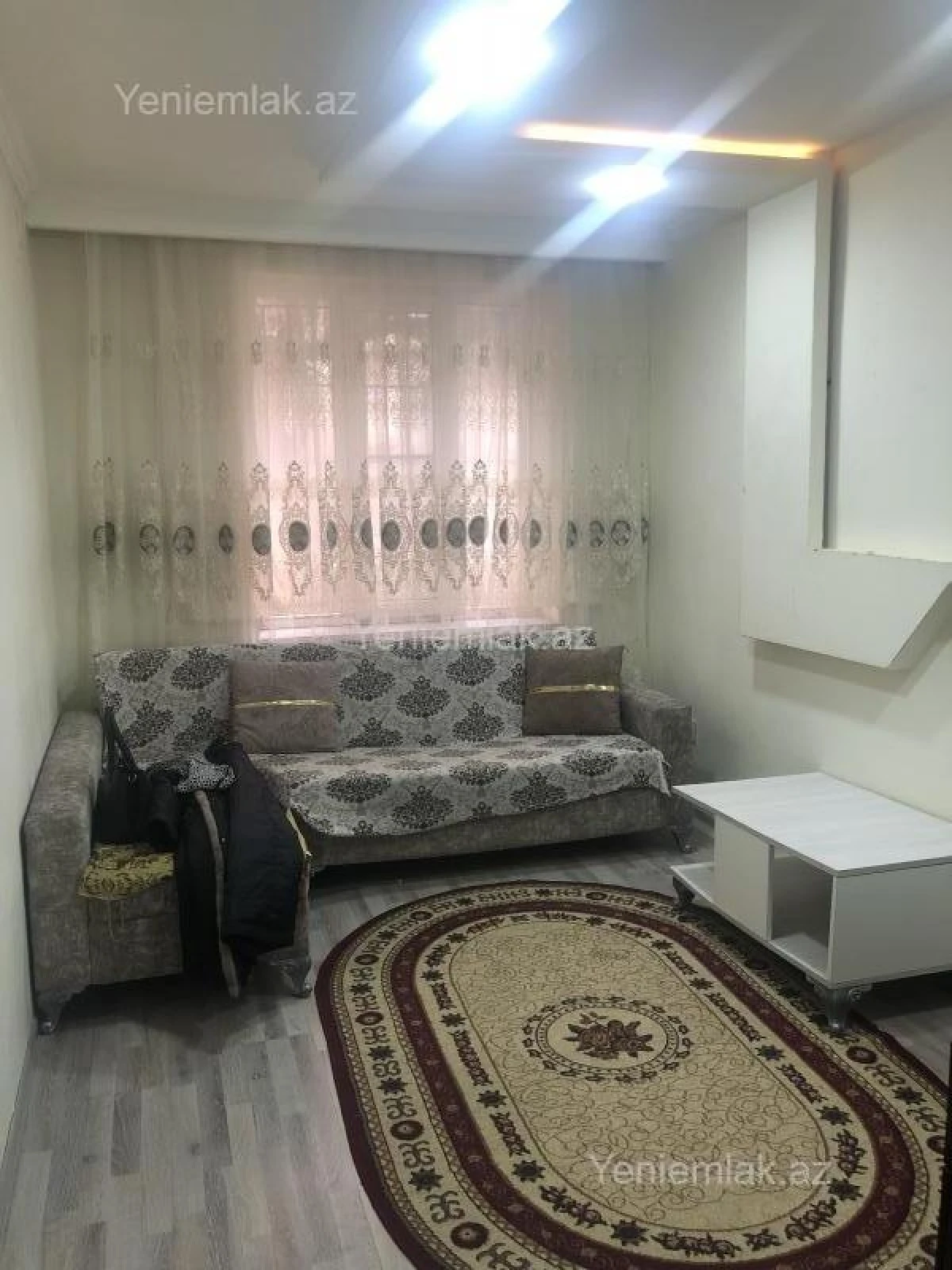 Satılır 2 otaqlı köhnə tikili 60 m²