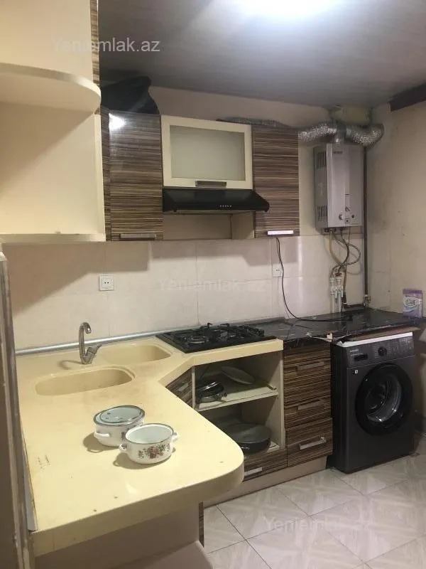 Satılır 2 otaqlı köhnə tikili 60 m²