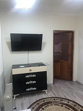 Satılır 2 otaqlı köhnə tikili 60 m²