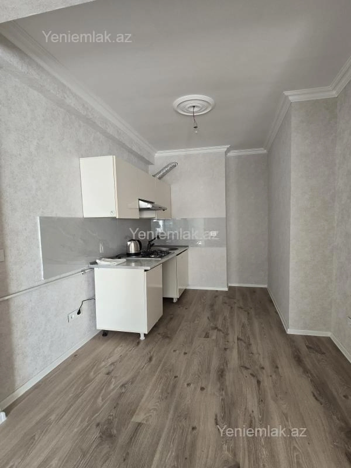 Satılır 2 otaqlı yeni tikili 76 m²