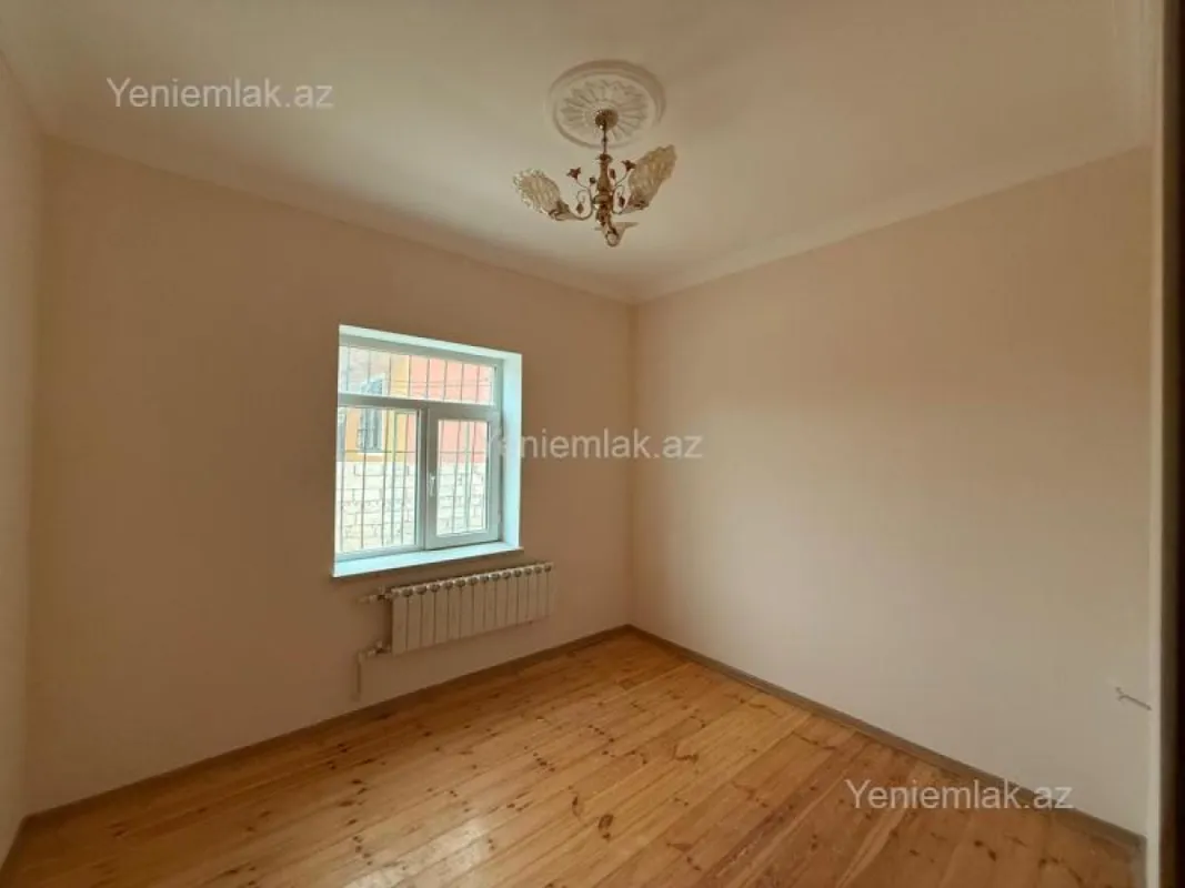 Satılır 4 otaqlı həyət evi 120 m²