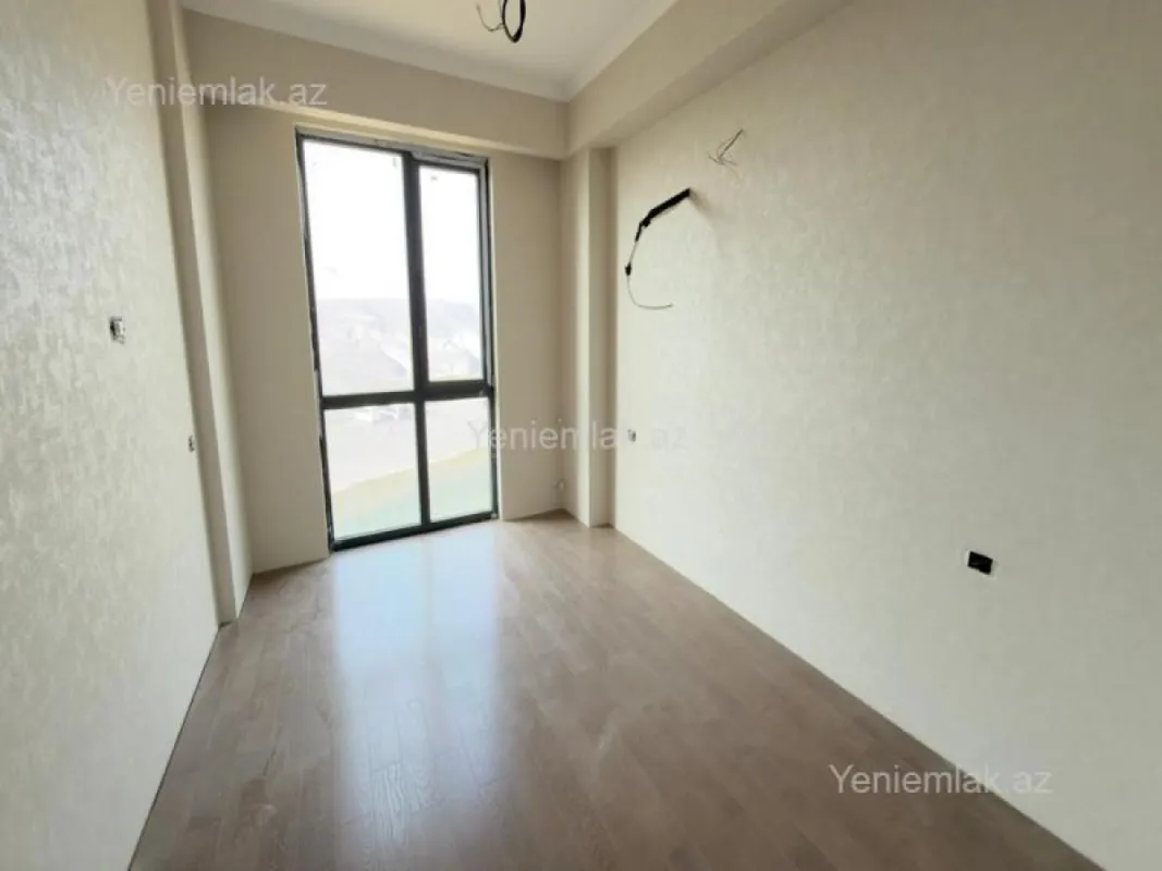 Satılır 2 otaqlı yeni tikili 73 m²