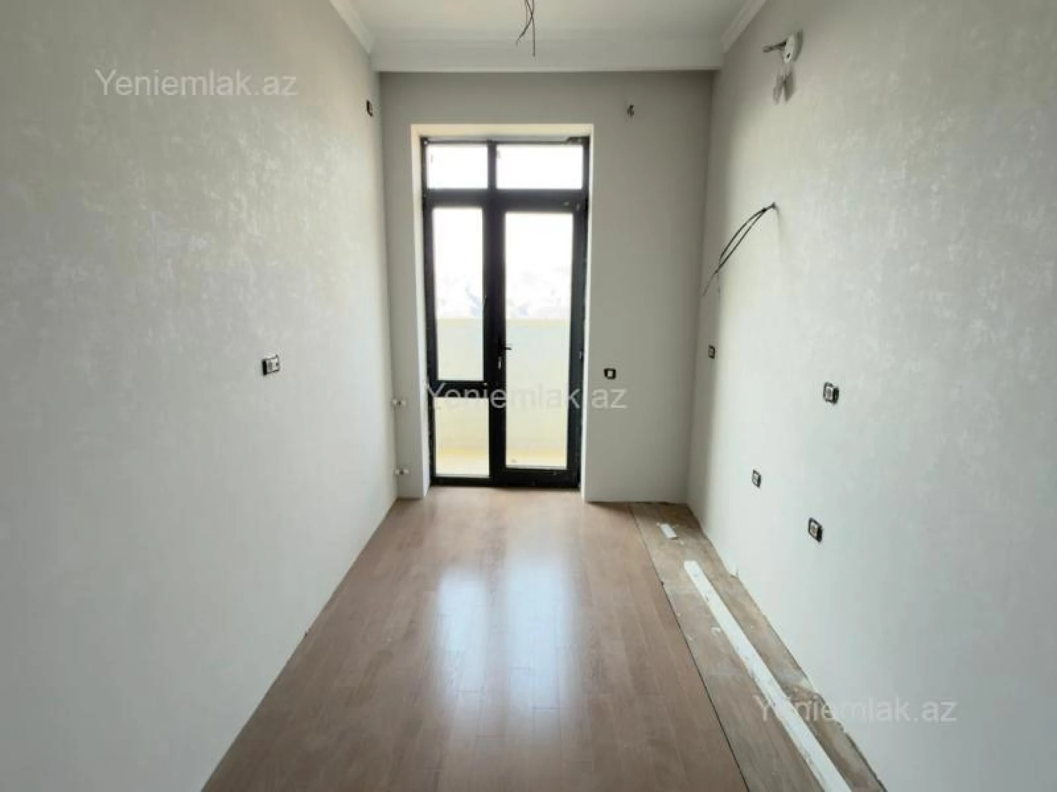 Satılır 2 otaqlı yeni tikili 73 m²