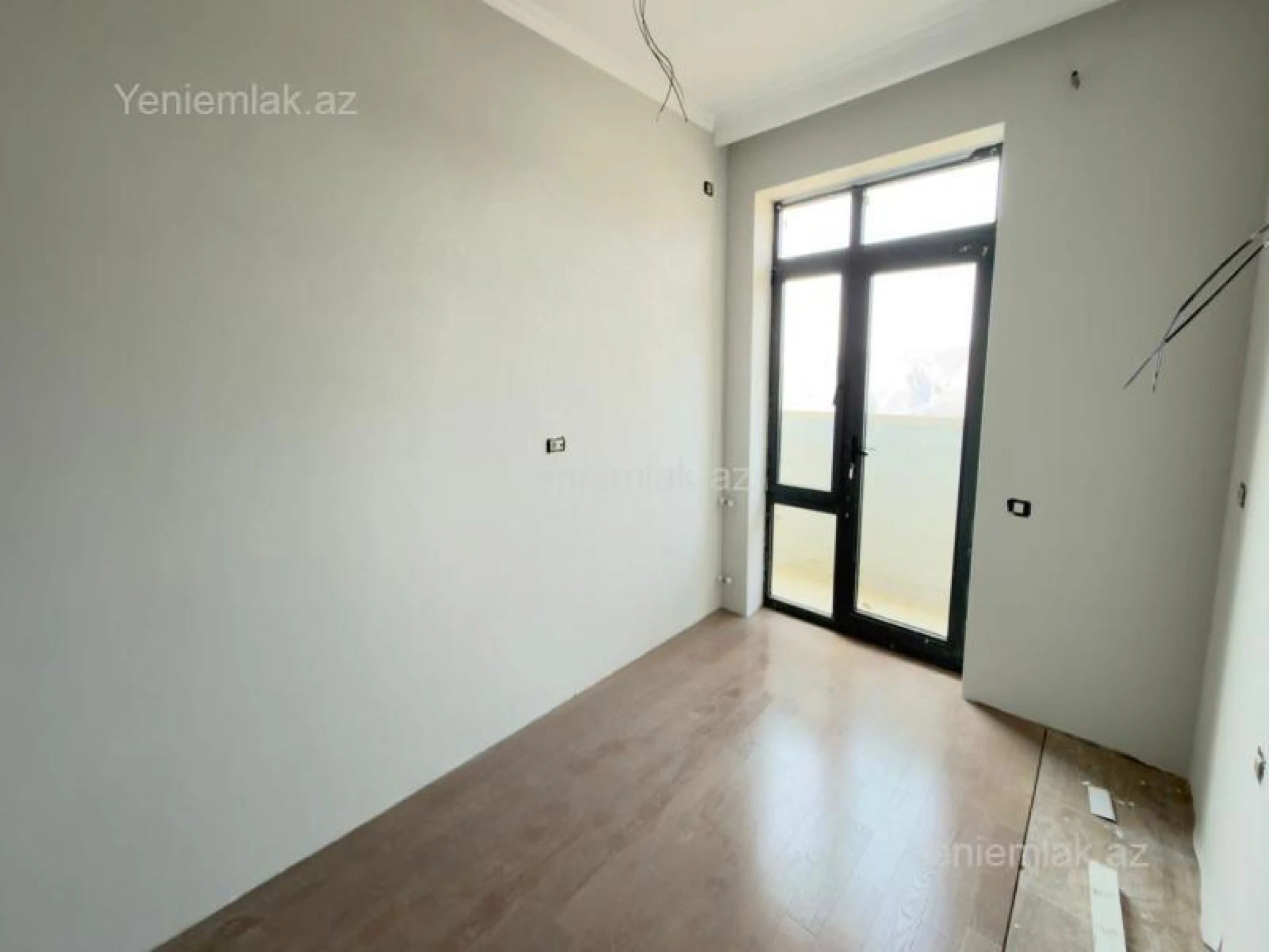 Satılır 2 otaqlı yeni tikili 73 m²