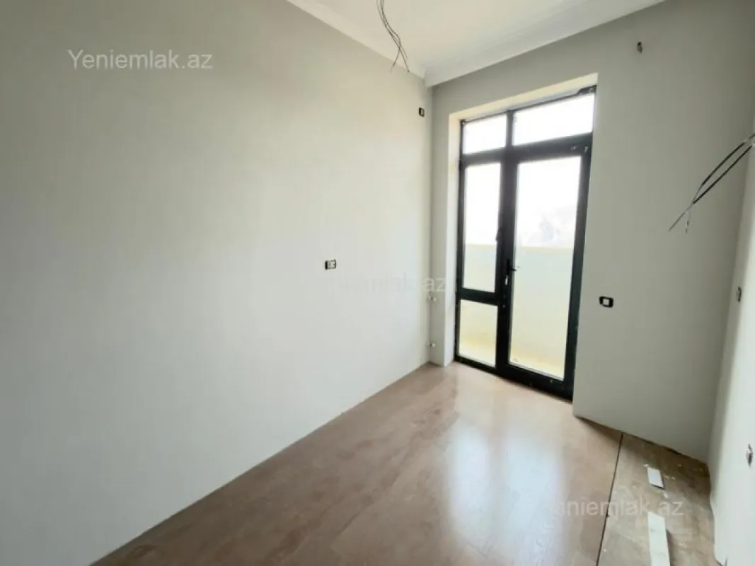 Satılır 2 otaqlı yeni tikili 73 m²