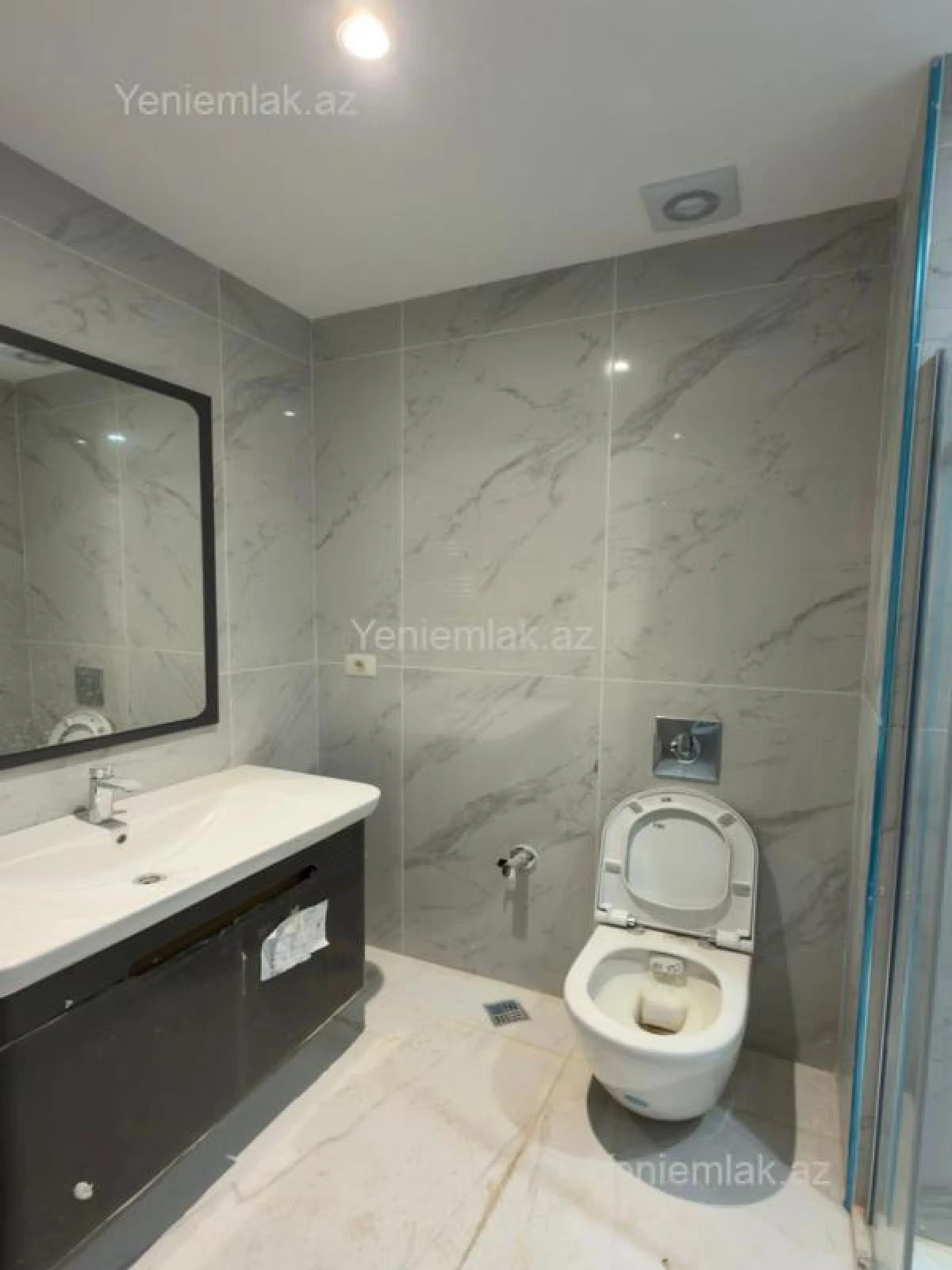 Satılır 2 otaqlı yeni tikili 73 m²