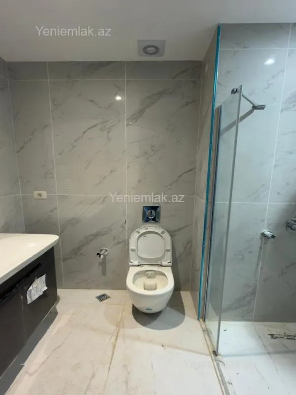 Satılır 2 otaqlı yeni tikili 73 m²