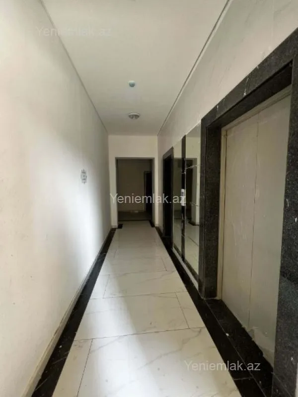 Satılır 3 otaqlı yeni tikili 126.5 m²