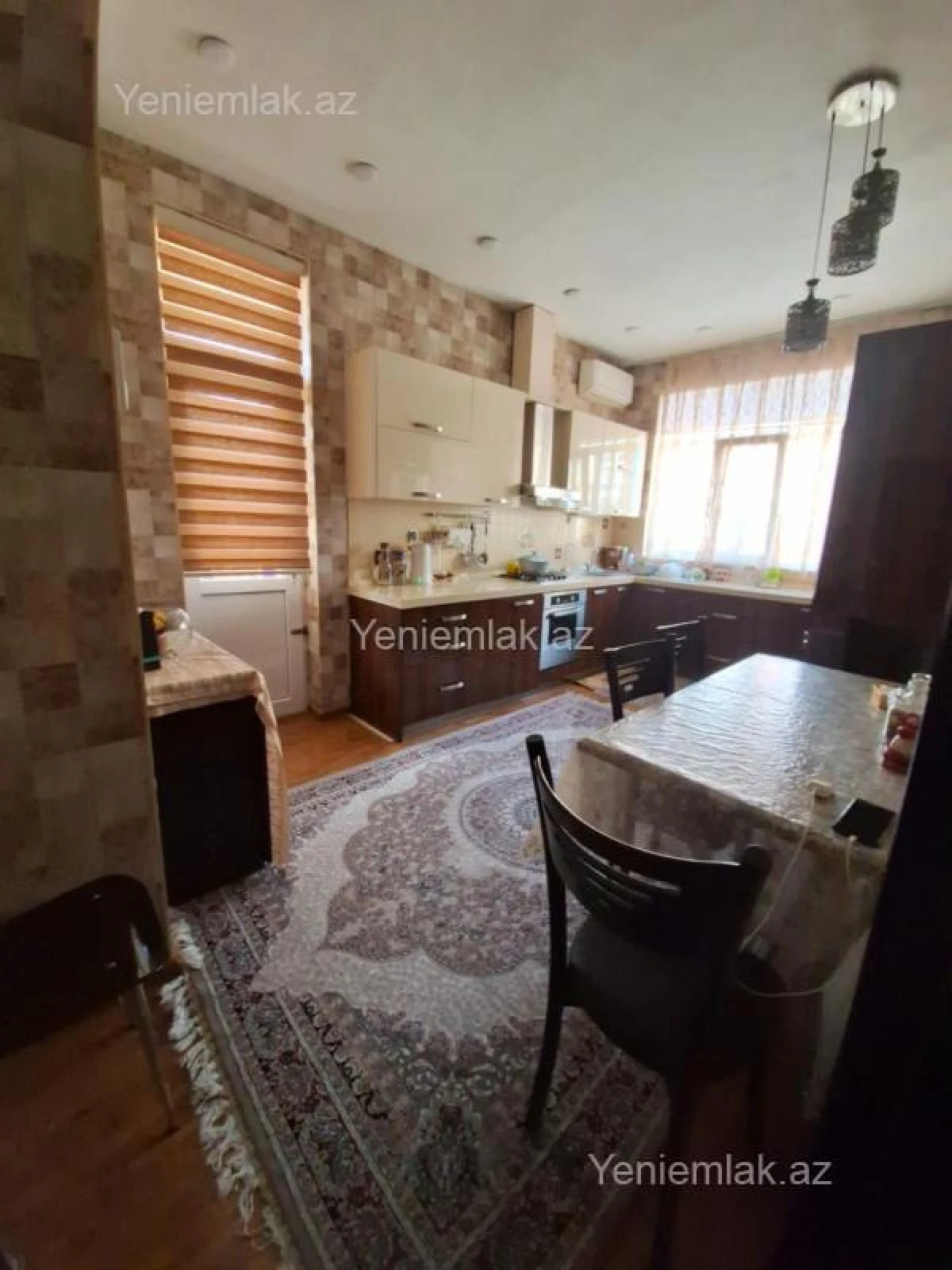 Satılır 3 otaqlı yeni tikili 125 m²