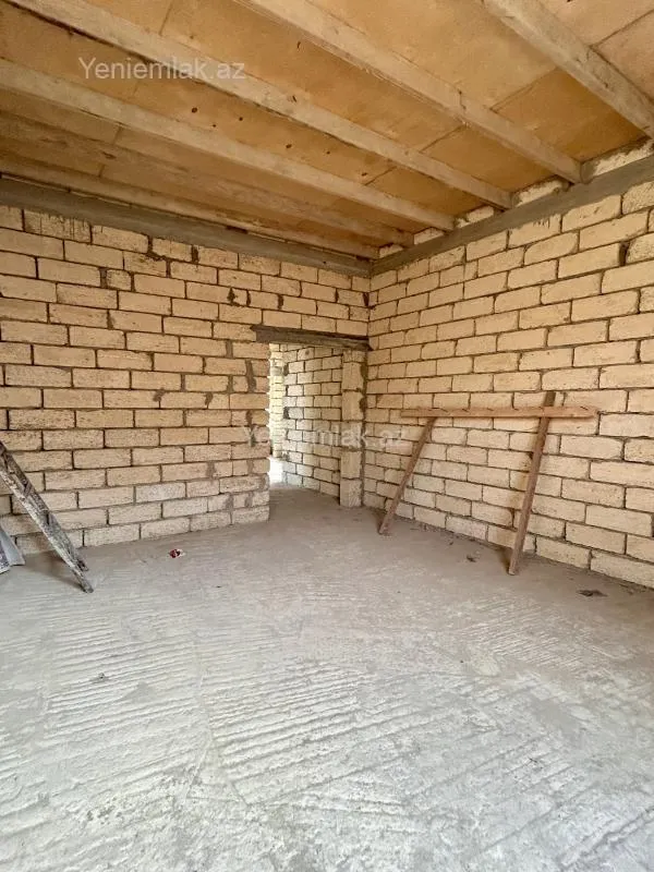 Satılır 5 otaqlı həyət evi 220 m²