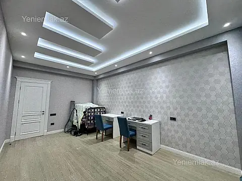 Satılır 3 otaqlı yeni tikili 165 m²