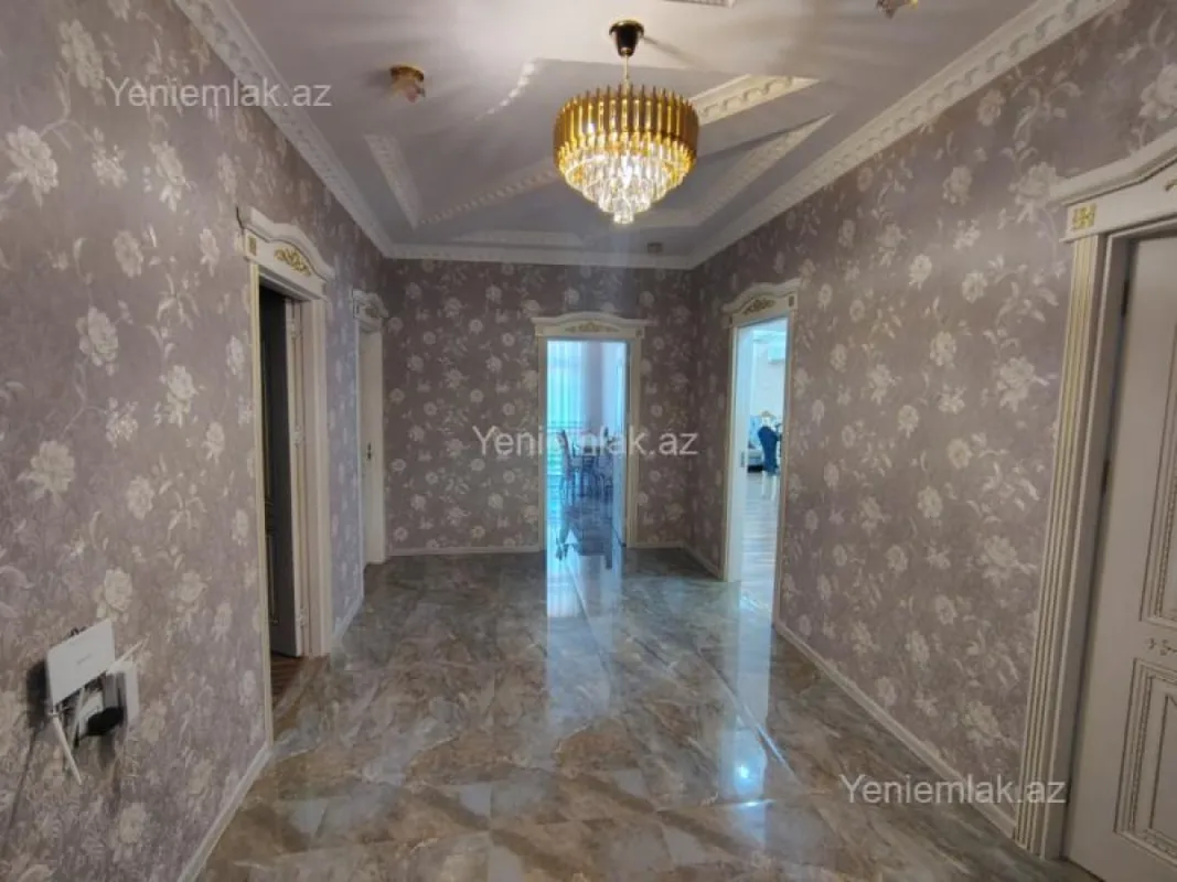 Satılır 4 otaqlı yeni tikili 150 m²