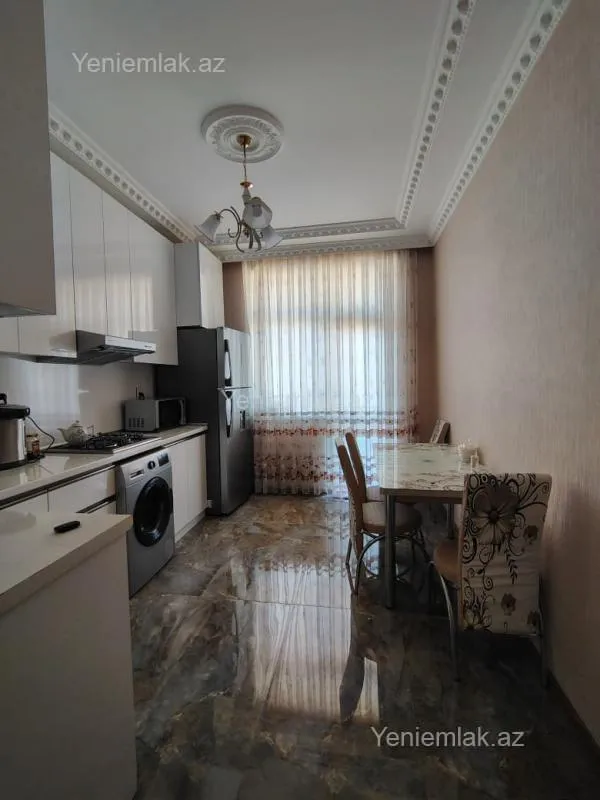 Satılır 4 otaqlı yeni tikili 150 m²