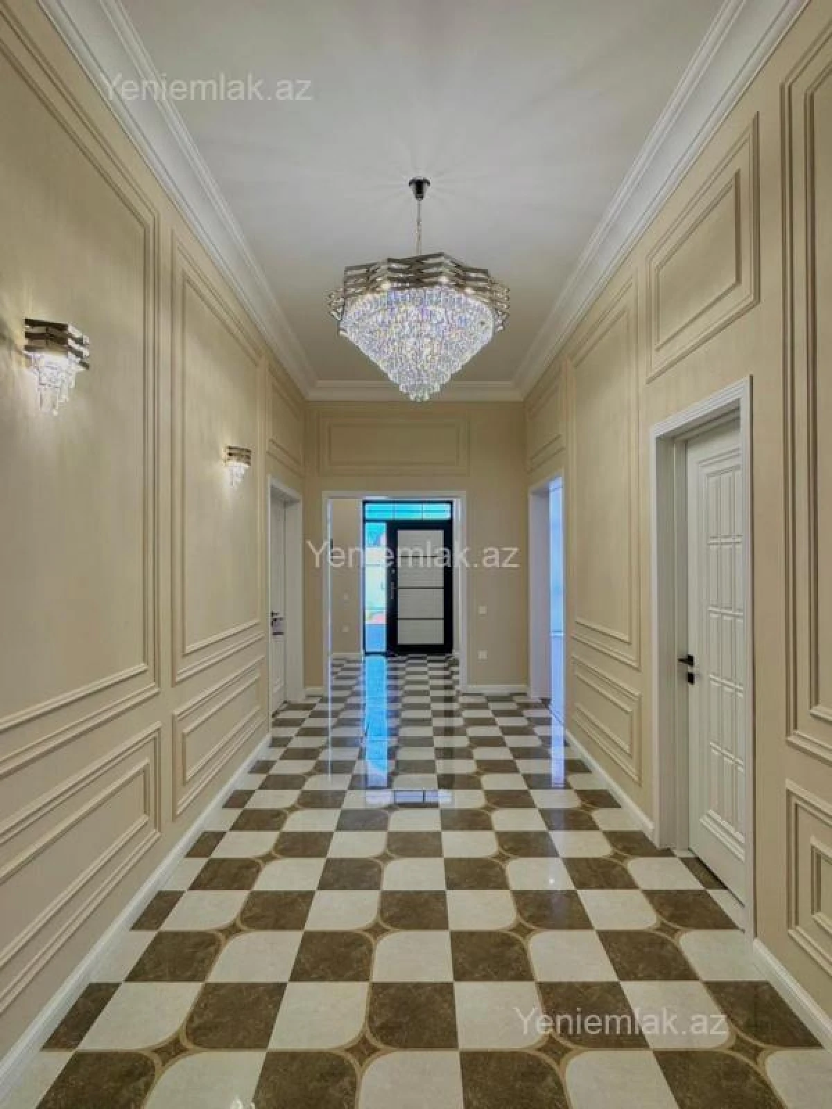 Satılır 5 otaqlı həyət evi 240 m²