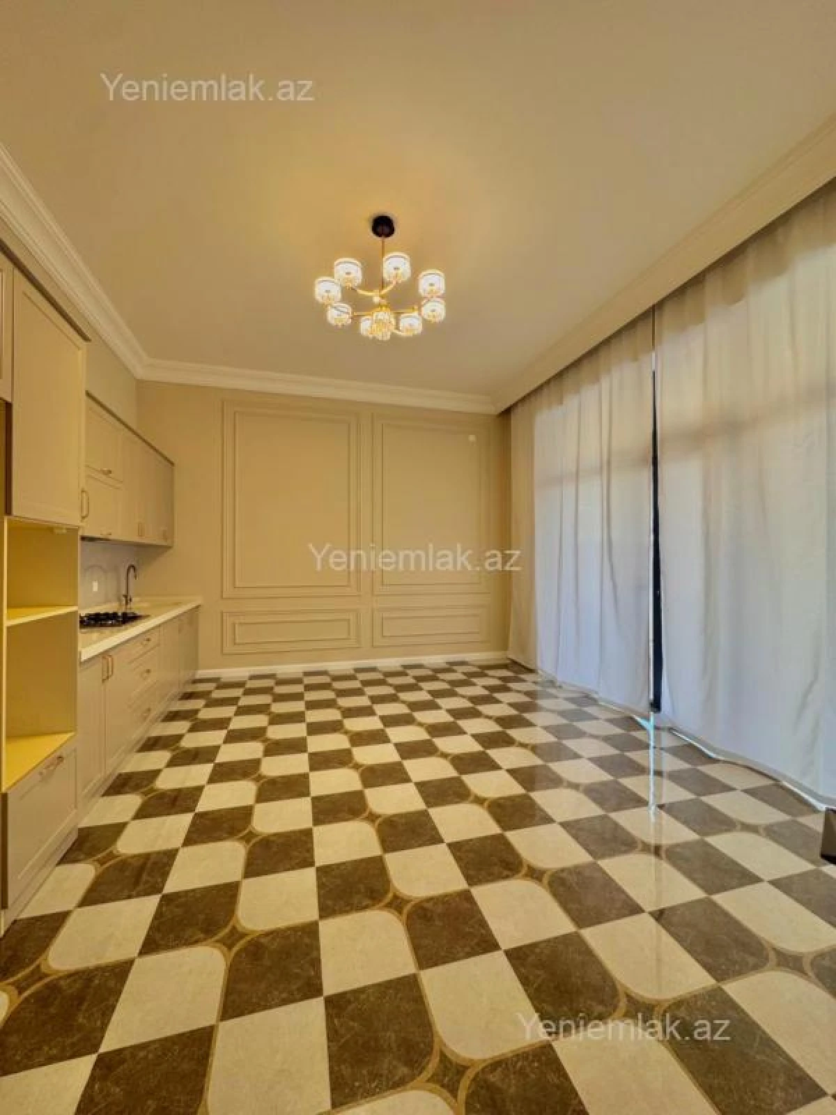 Satılır 5 otaqlı həyət evi 240 m²