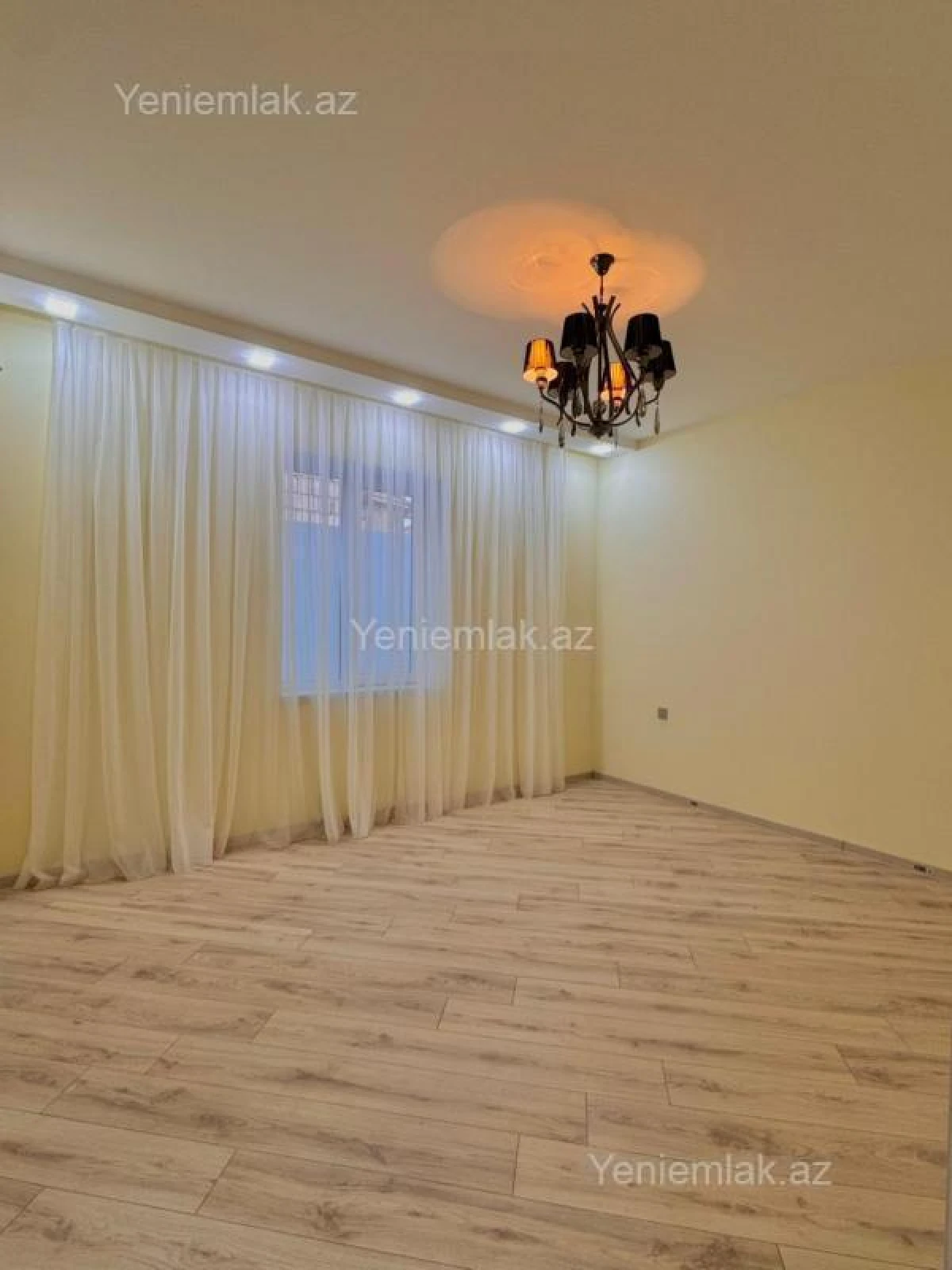 Satılır 4 otaqlı həyət evi 150 m²