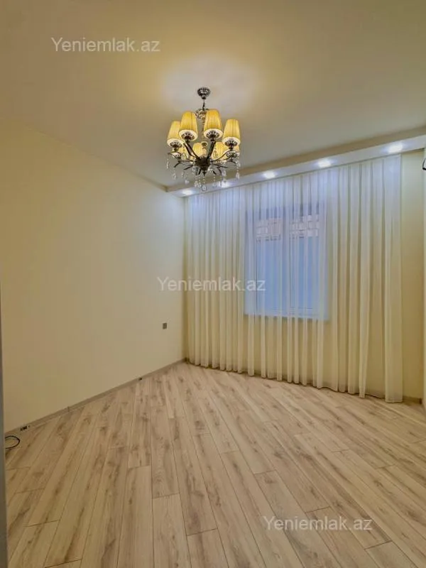 Satılır 4 otaqlı həyət evi 150 m²