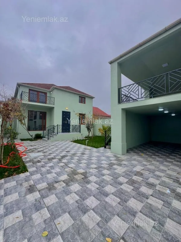 Satılır 6 otaqlı həyət evi 200 m²