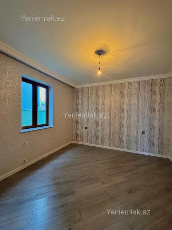 Satılır 6 otaqlı həyət evi 200 m²