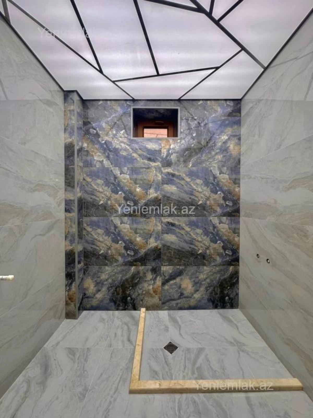 Satılır 6 otaqlı həyət evi 200 m²