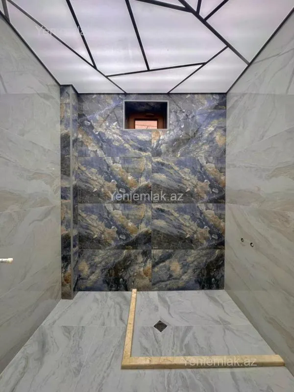 Satılır 6 otaqlı həyət evi 200 m²