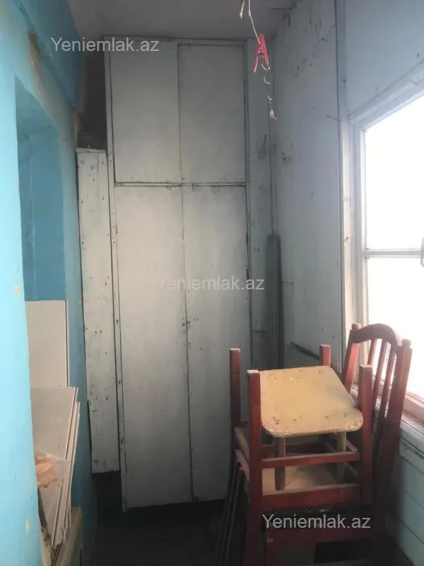 Satılır 2 otaqlı köhnə tikili 30 m²